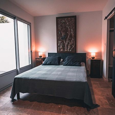 Appartement Avec Cour Privee Centre Ville Classe 4 Etoiles Remparts 1 ラ・ロシェル エクステリア 写真